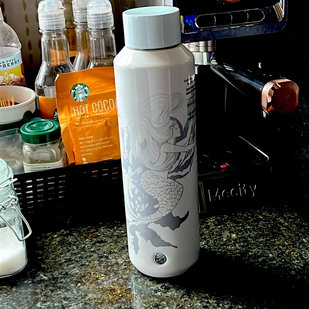 Starbucks 20oz Water Bottle Discontinued Siren Design Free Shipping